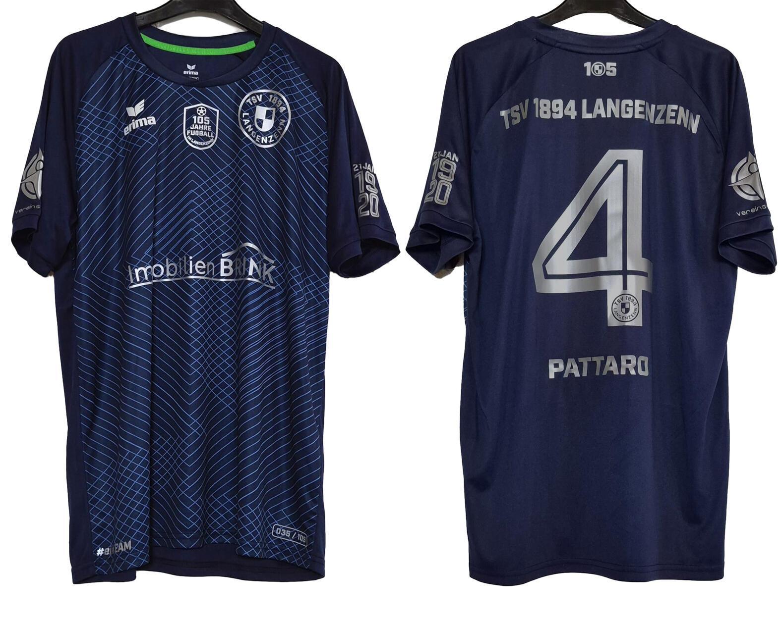 Das Trikot hat der TSV Langenzenn anlässlich des 105. Geburtstag der Fußballabteilung aufgelegt und im Derby gegen Laubendorf das erste Mal getragen. Anlässlich der 105 Jahre gibt es genau 105 Trikots zu kaufen. Jedes Trikot hat unten rechts seine eine einmalige, fortlaufende Nummer erhalten. - 80 Stimmen