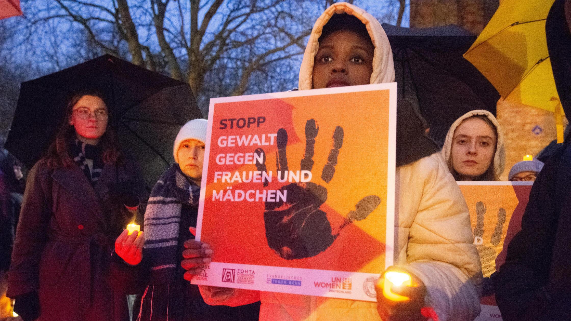 ''Orange Day'' Actions In Bonn