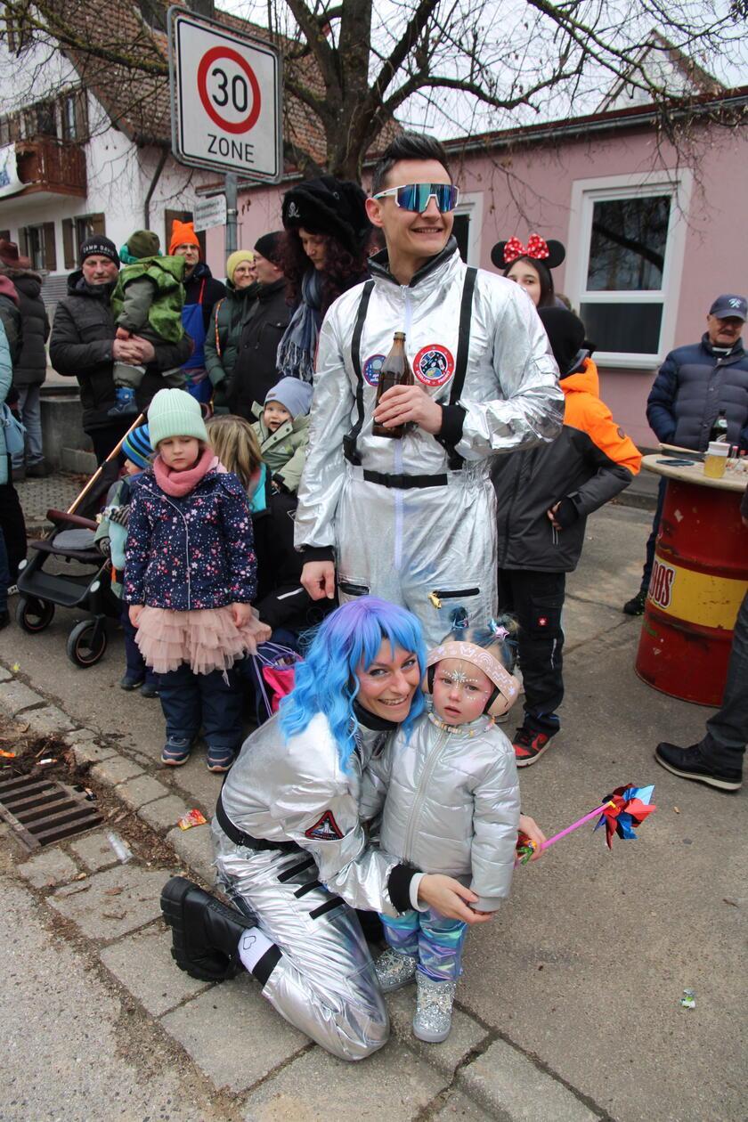 Früh übt sich, wer ins Weltall starten will – am besten gleich als ganze Astro-Familie.