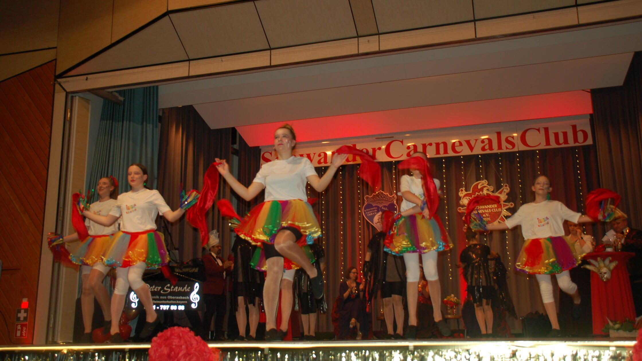 Als Lebendige und Geister trat die Juniorengarde d