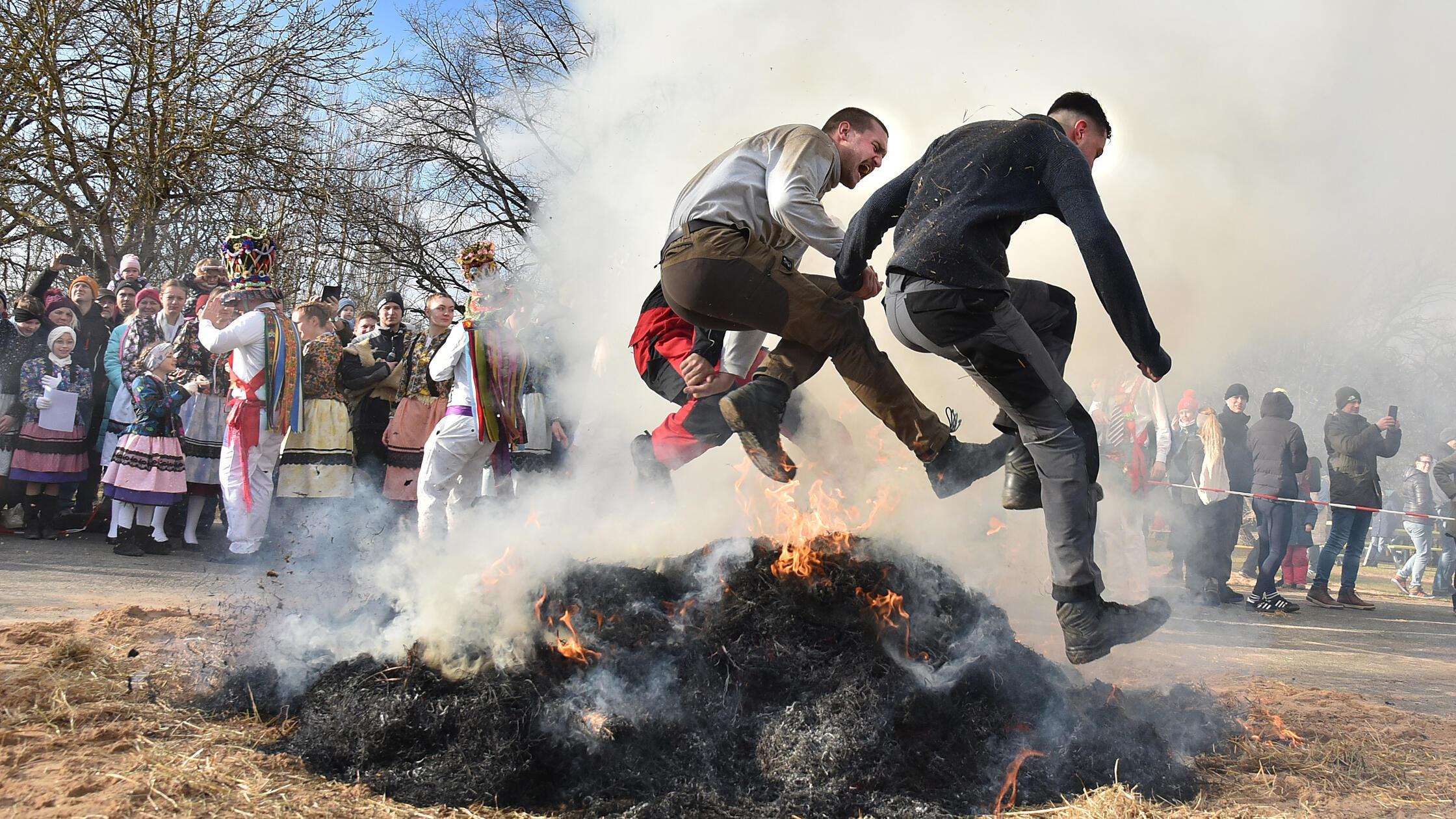 Motiv: Winteraustreiben mit den Effeltricher Fasal