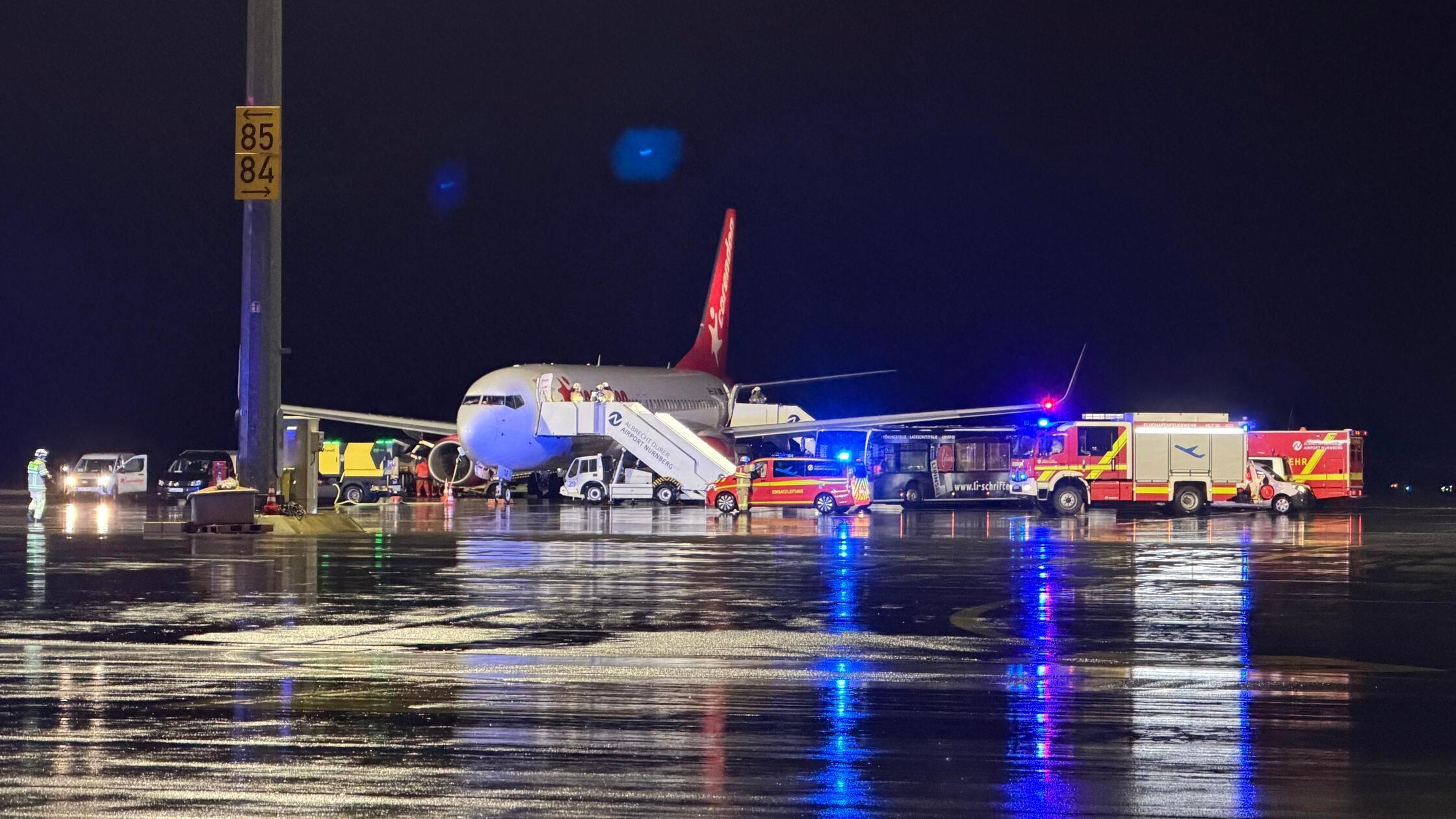 GlÃ¼ck im UnglÃ¼ck fÃ¼r Flugreisende: Maschine gel