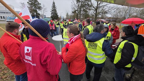 Demonstrierende in Dietenhofen