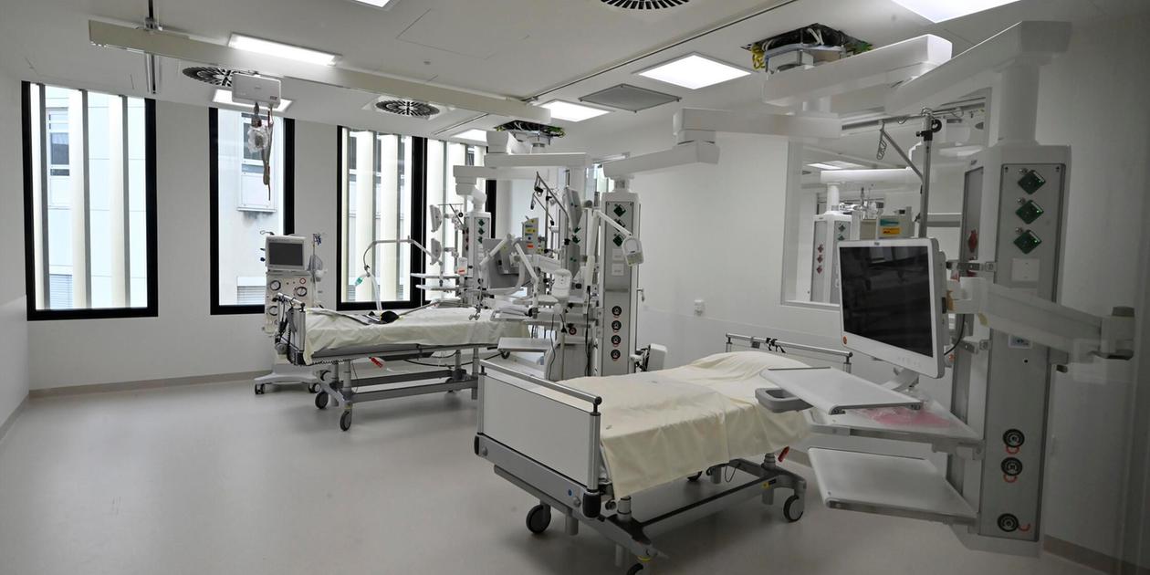 Wasserschaden verzögert Übergabe: Uniklinikum Erlangen wartet ...