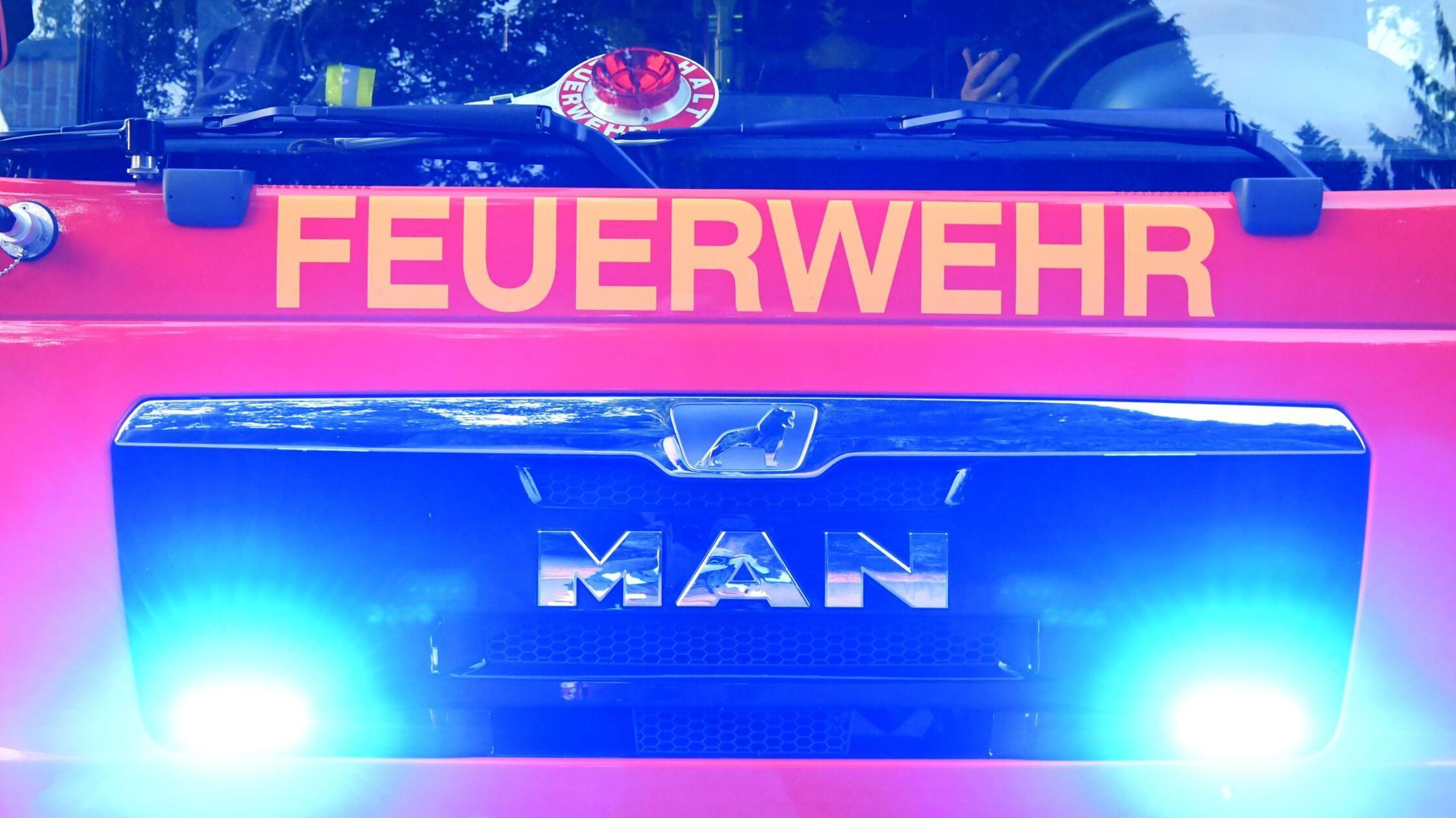 Feuerwehrmänner der freiwilligen Feuerwehr Aukrug-