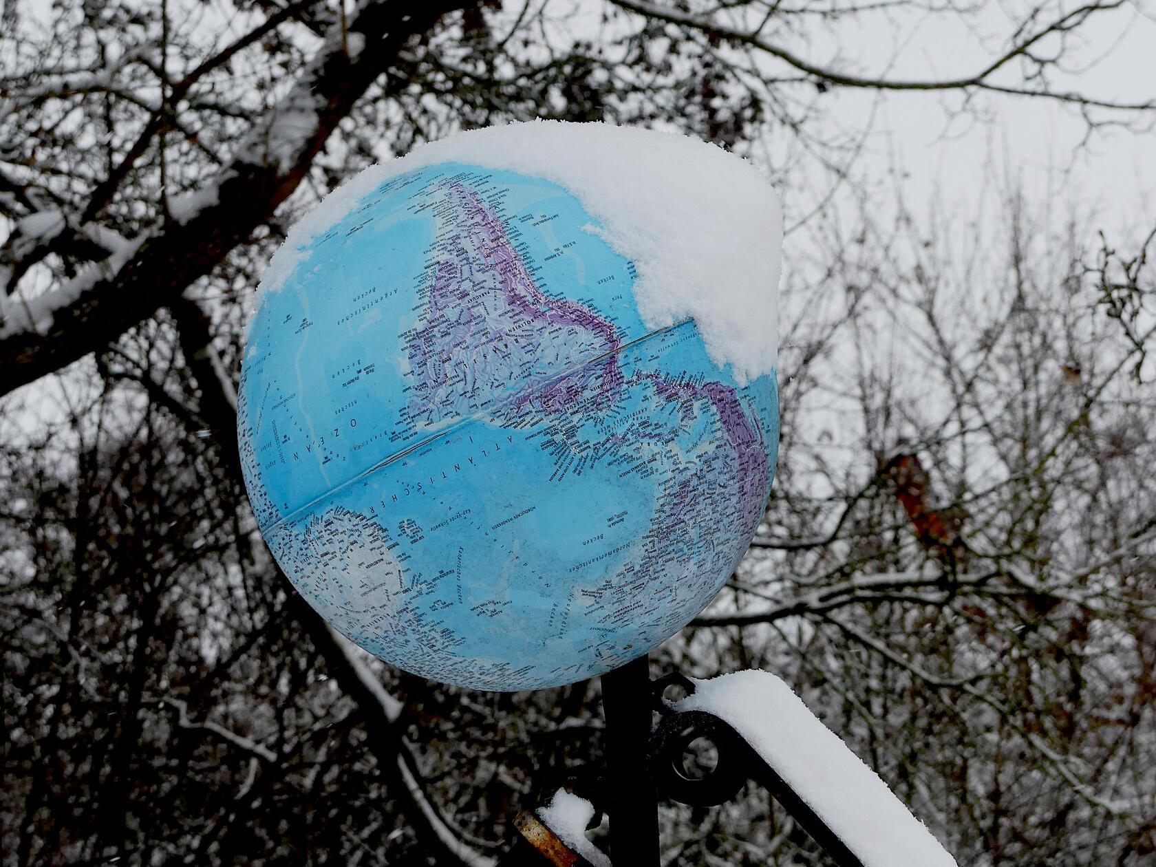 Hier stimmt etwas nicht, steht die Welt etwa Kopf?