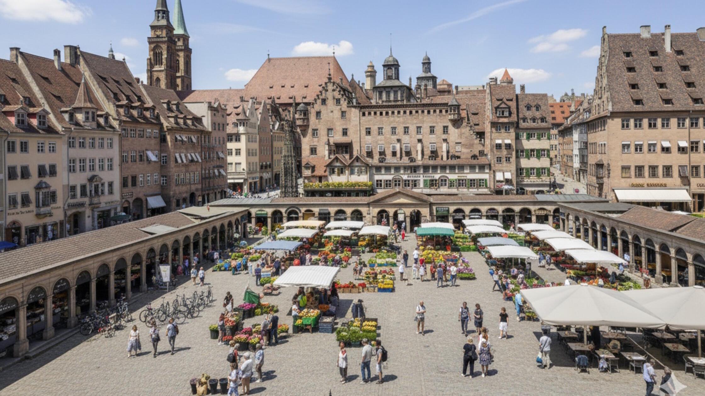 tysy_Hauptmarkt_Kolonnaden_Nurnberg_vorkrieg_farbe