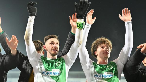 Das Kleeblatt übersteht auch die siebenminütige Nachspielzeit schadlos und feiert einen immens wichtigen Heimsieg.