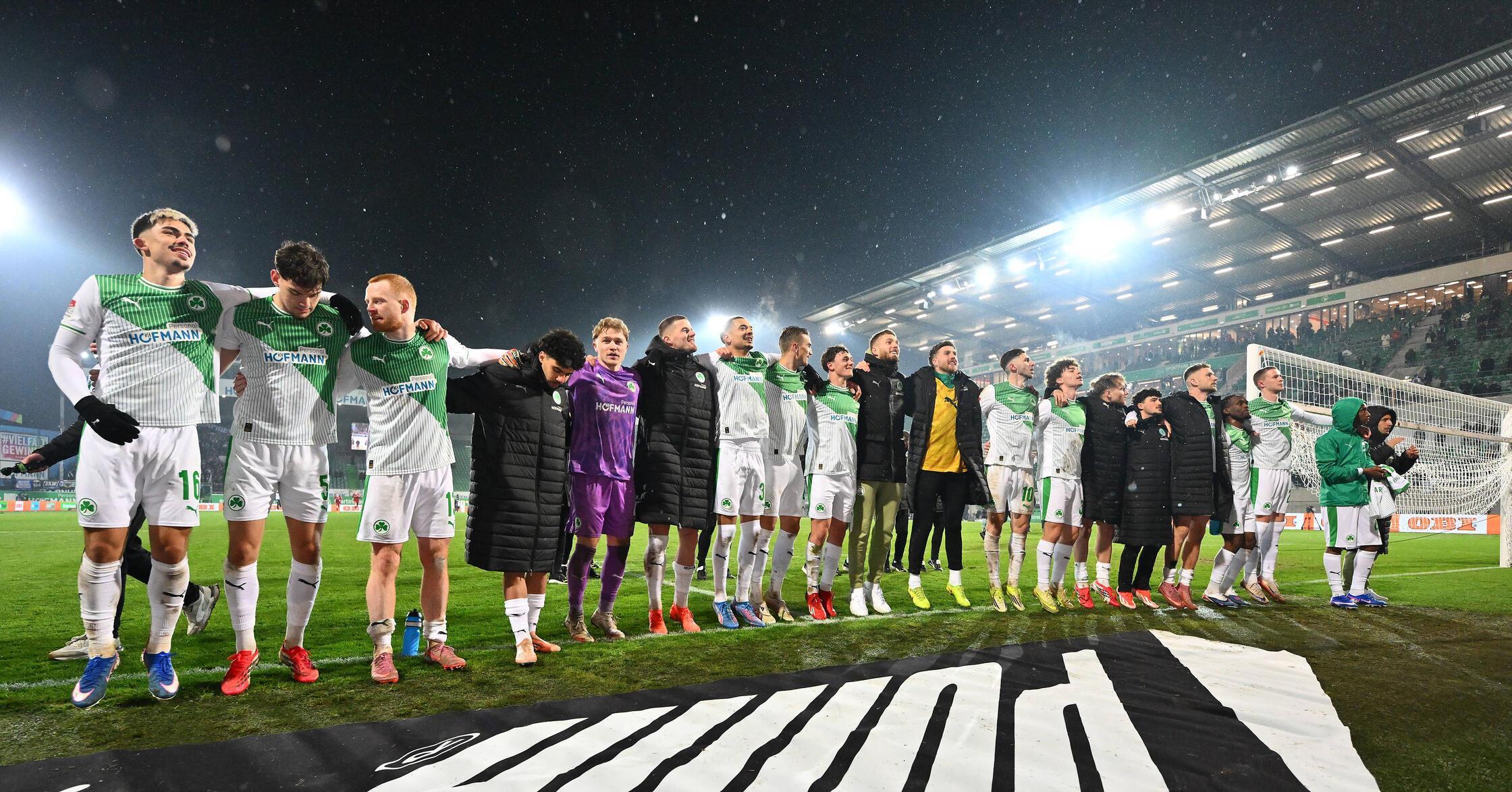 Der Ronhof schöpft wieder Hoffnung im Abstiegskampf. Nächste Woche geht es direkt mit einem Heimspiel gegen Schalke 04 weiter.