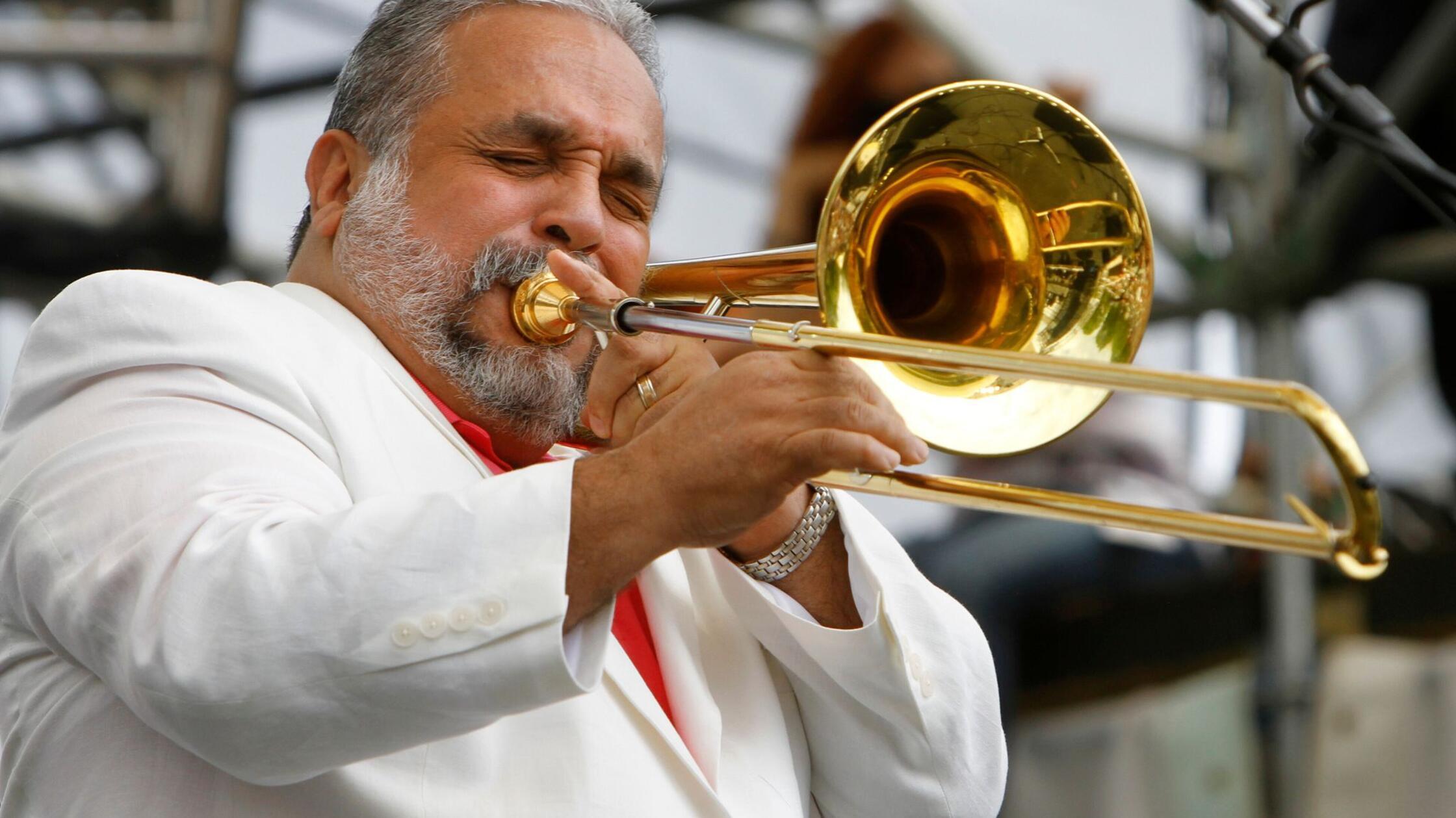 Der Sänger und Musiker Willie Colón tritt bei der 