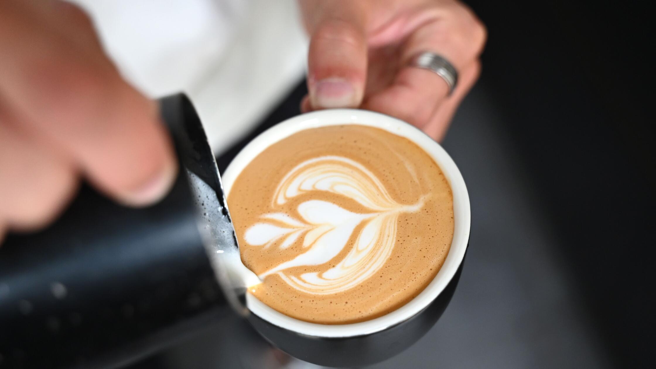 Kaffee gehört zu den Lieblingsgetränken in Deutsch