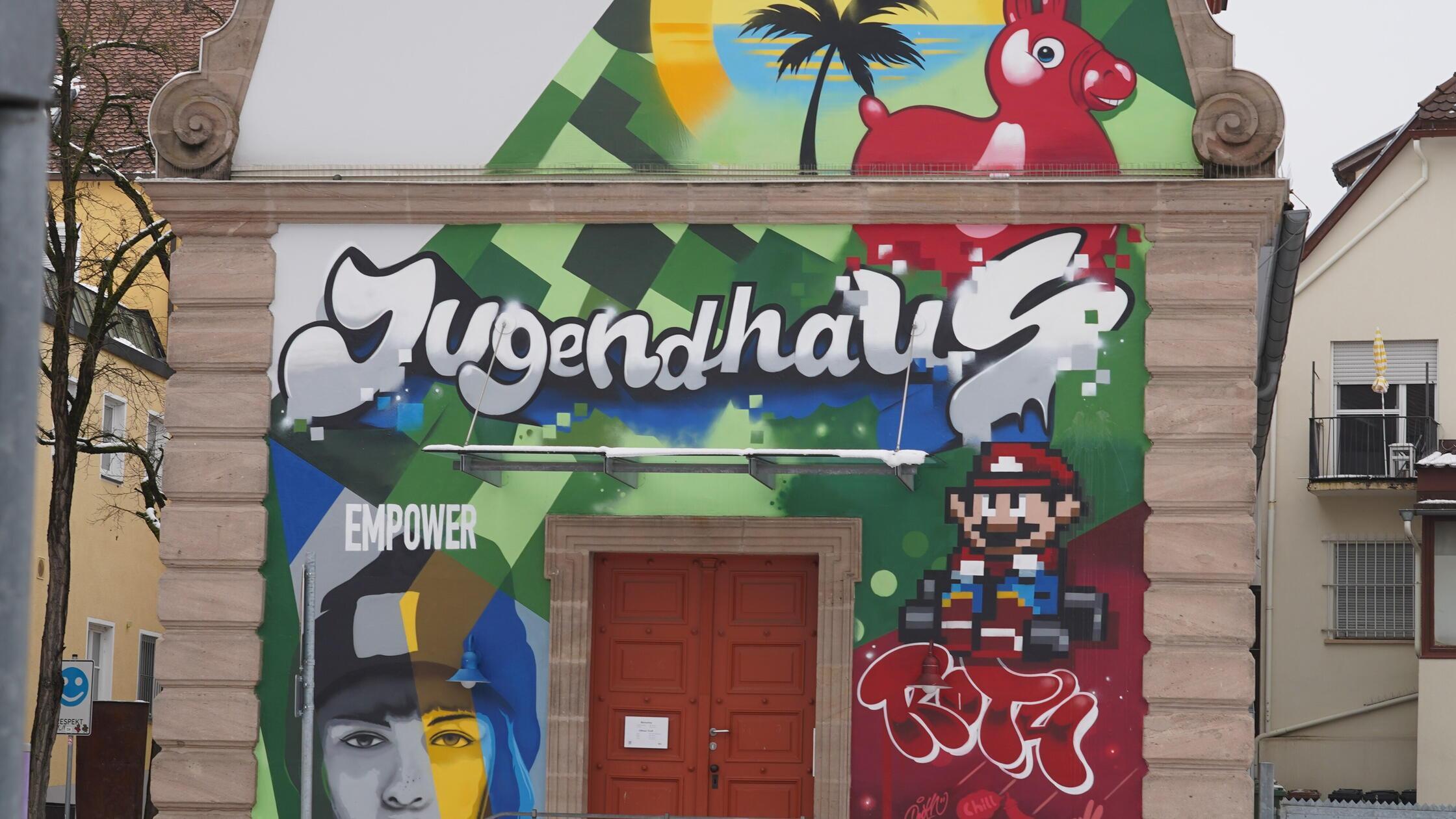 Ein farbenfrohes "Outfit" prägt heute das geschich