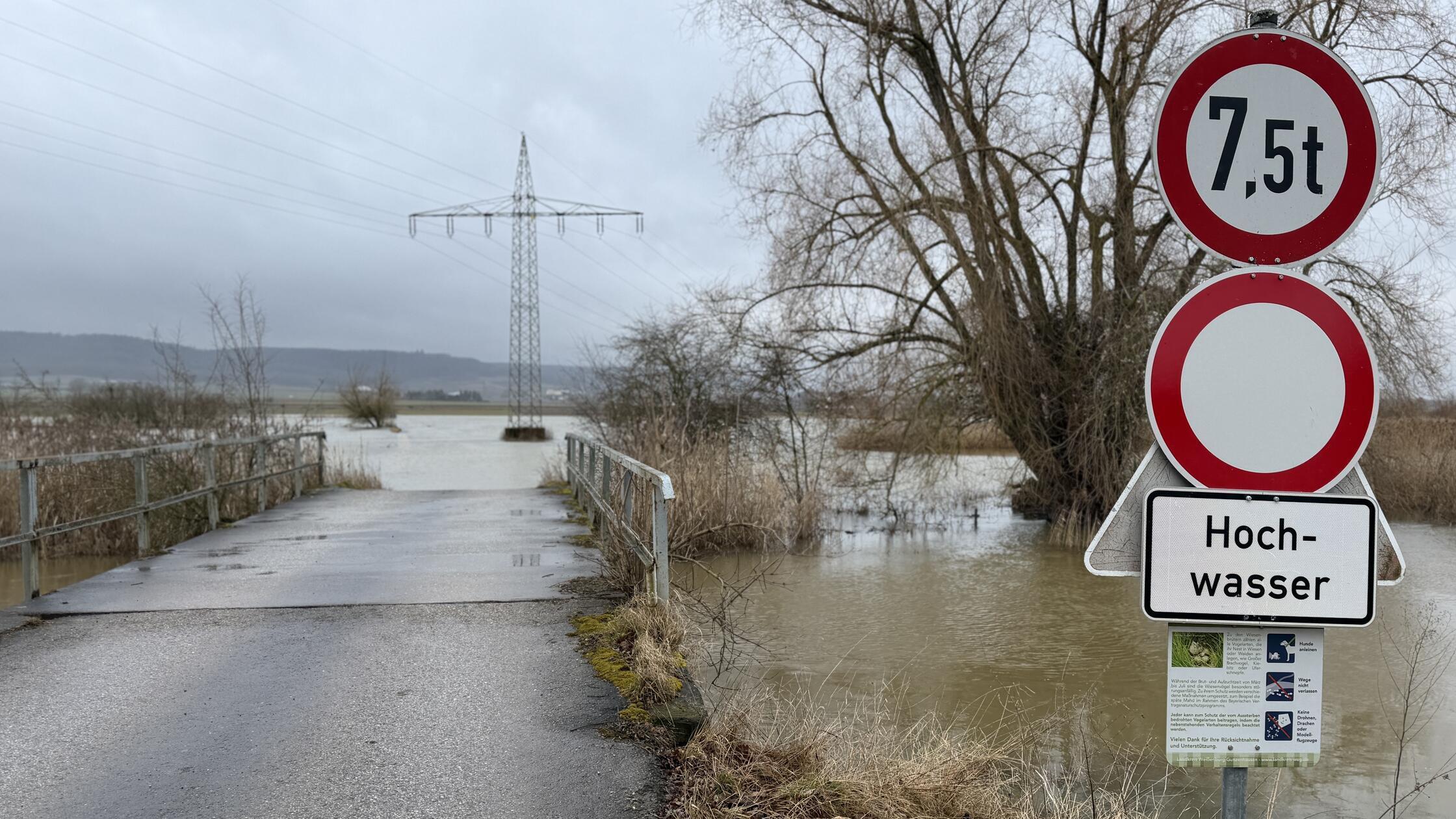 Steigende Pegel sind auch an der Altmuehl im Landk