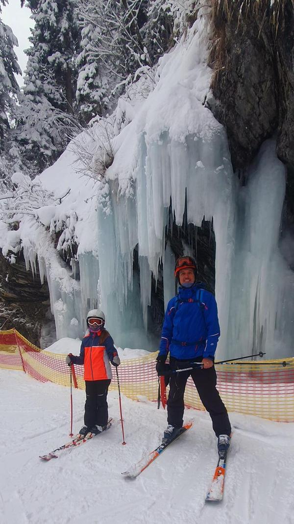 Im Skigebiet Dorfgastein/Großarl kommen wir an diesem vereisten Wasserfall vorbei.