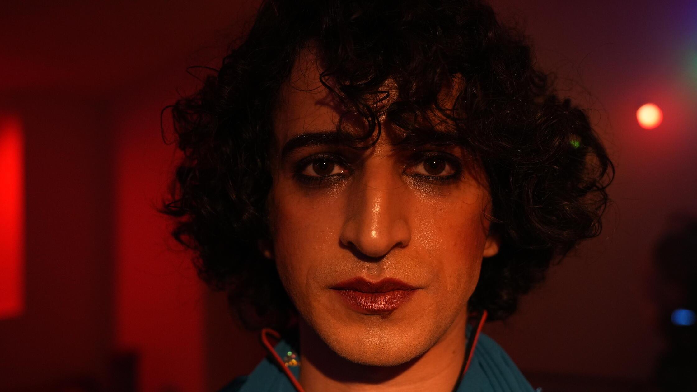 Es ist deutschlandweit das bedeutendste Event für den interkulturellen Dialog zwischen deutschem und türkischem Kino: das Nürnberger Filmfestival Türkei Deutschland. Von Freitag bis Sonntag, 8. März, findet die 30. Ausgabe der Veranstaltung in Tafelhalle und Künstlerhaus statt. Im Anschluss an die prominent besetzte Eröffnungsgala (19 Uhr) laufen zahlreiche vielseitige Produktionen.