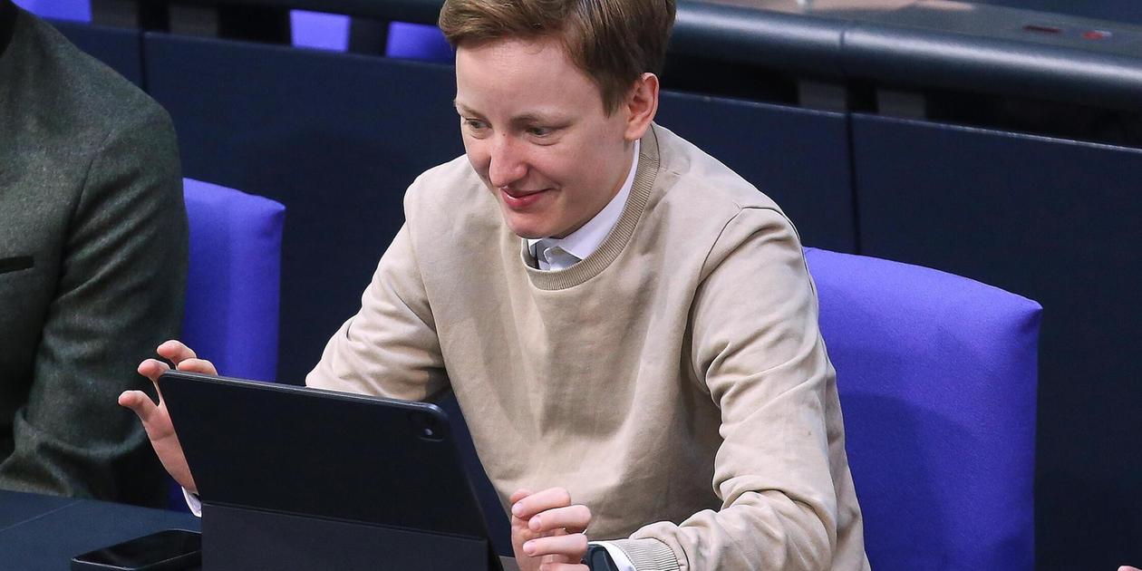 „Wahnsinn, das erste Jahr ist schon rum“: Rebecca Lenhard über ihr Bundestagsjubiläum