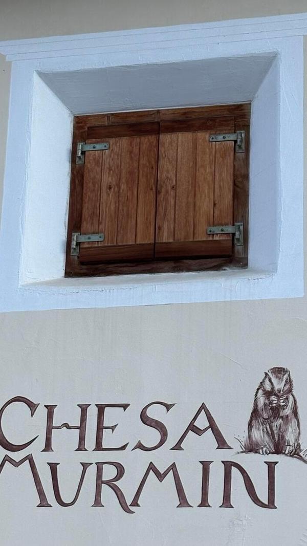 Gut zum murmeln nach dem Langlauf: Unterkunft im Zeichen des Murmeltiers in Zuoz.