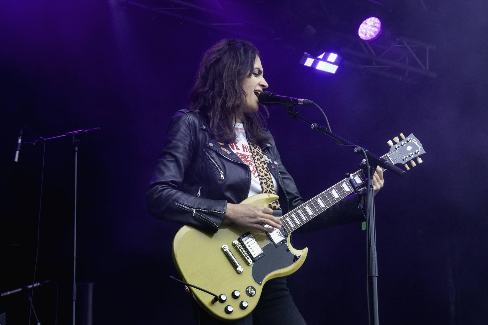 Von Samstag, 21., bis Sonntag, 29. März, feiert man in Roth die Bluestage. Auf dem Programm stehen etliche Konzerte in Kulturfabrik und anderswo in der Stadt südlich von Nürnberg. Mit ein Highlight ist die Show der Französin Laura Cox (Foto) am 27. März.