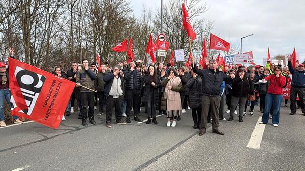 Staedtler erklärte im September, dass allen Mitarbeitenden aus den Werken Sugenheim und Neumarkt Arbeitsplätze am Standort Nürnberg angeboten würden.