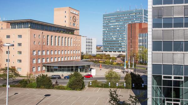 Himbeerpalast mit ehem. Siemens Schriftzug