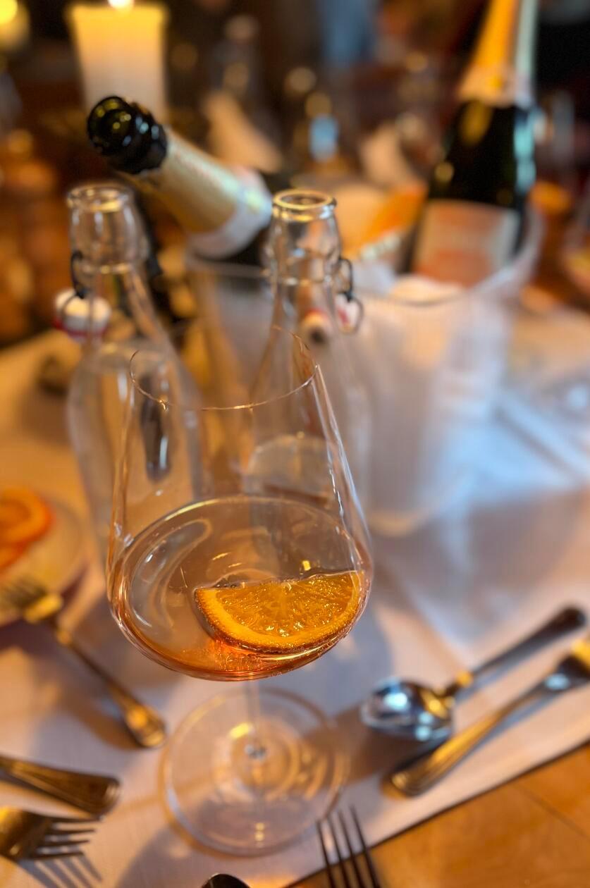 Regionale Spezialitäten und Weingenuss bietet Trattlers Einkehr.