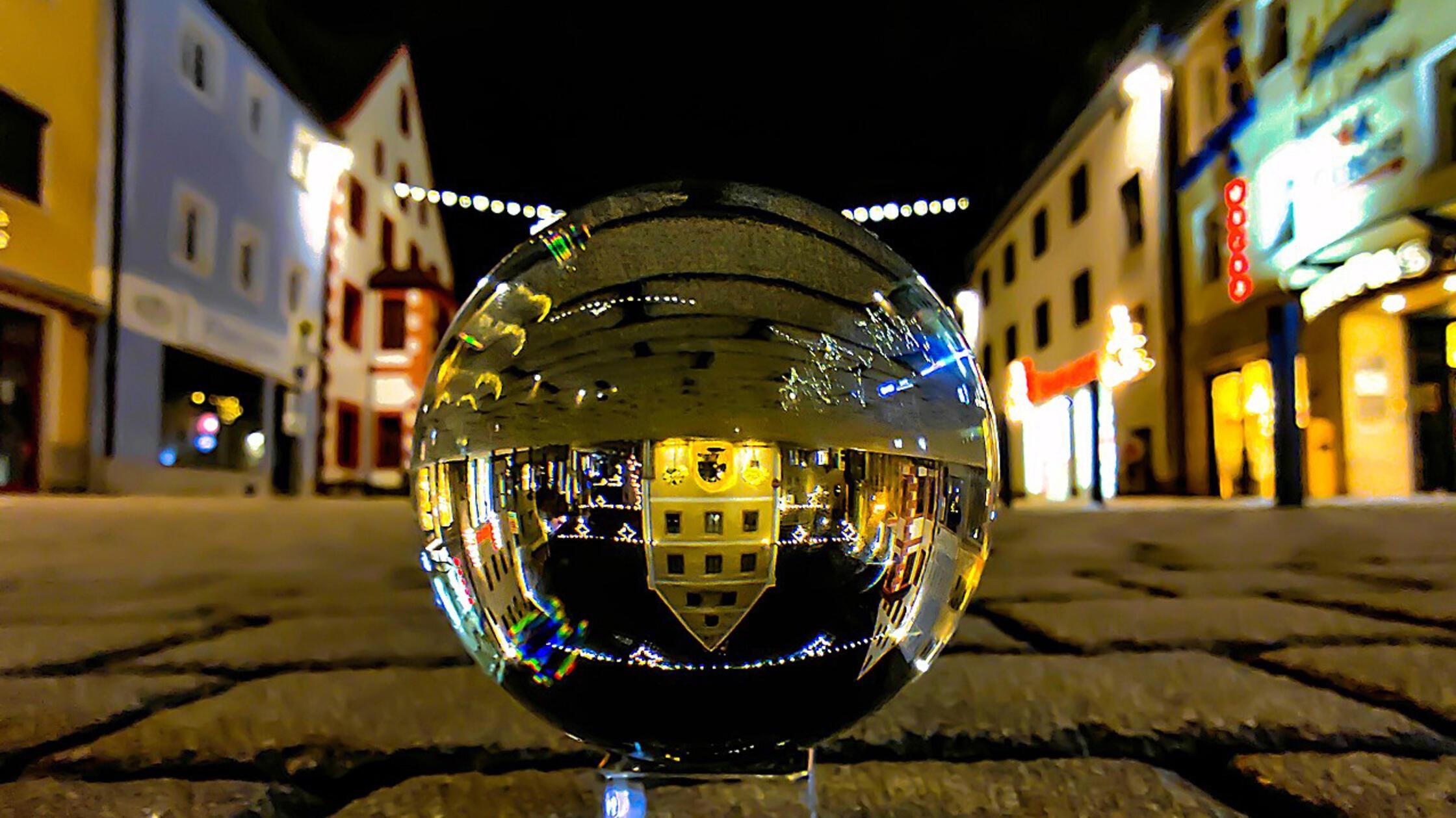Lensball Auerbach Weihnachten.jpg