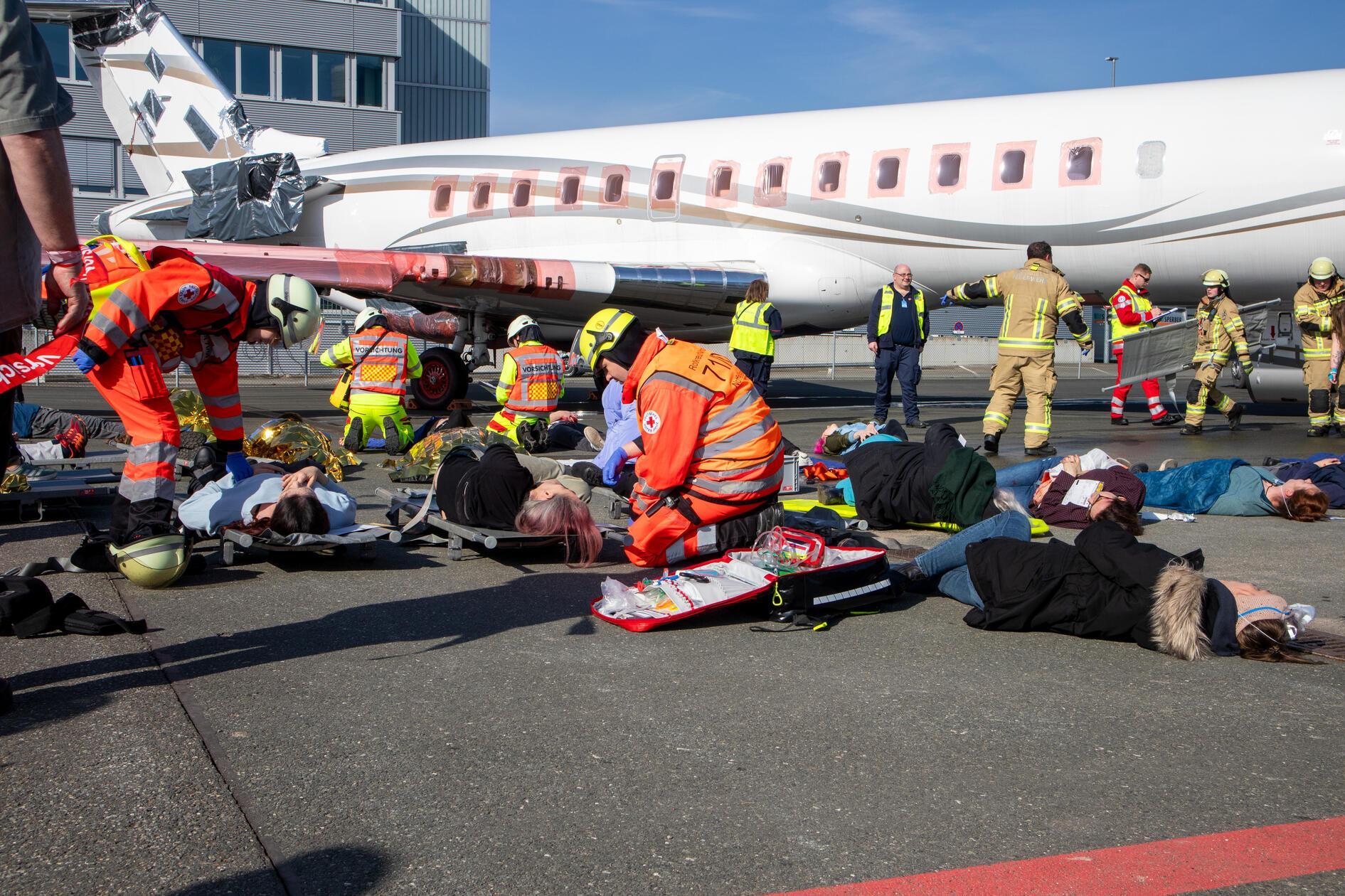 Eigentlich hätte die Übung bereits am 15. November 2025 stattfinden sollen, musste dann aber wegen des Bombenfunds im Nürnberger Norden abgesagt werden.