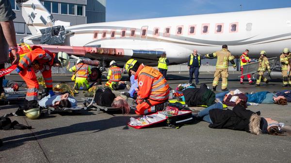 Eigentlich hätte die Übung bereits am 15. November 2025 stattfinden sollen, musste dann aber wegen des Bombenfunds im Nürnberger Norden abgesagt werden.