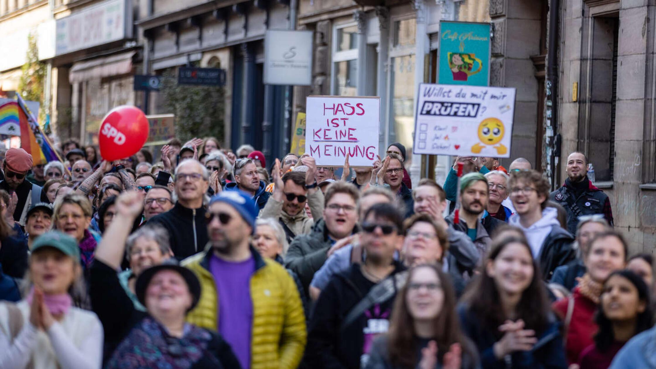 Demonstration des Fürther Bündnisses gegen Rechtse