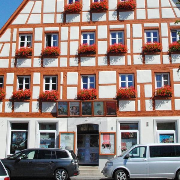 Aufgrund seiner mustergültigen Sanierung als eines