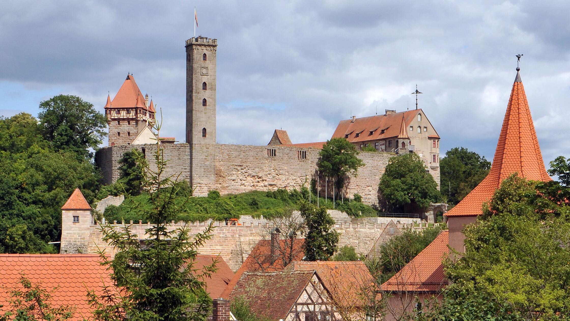 Über die Burg Abenberg gibt es schon eine lange un