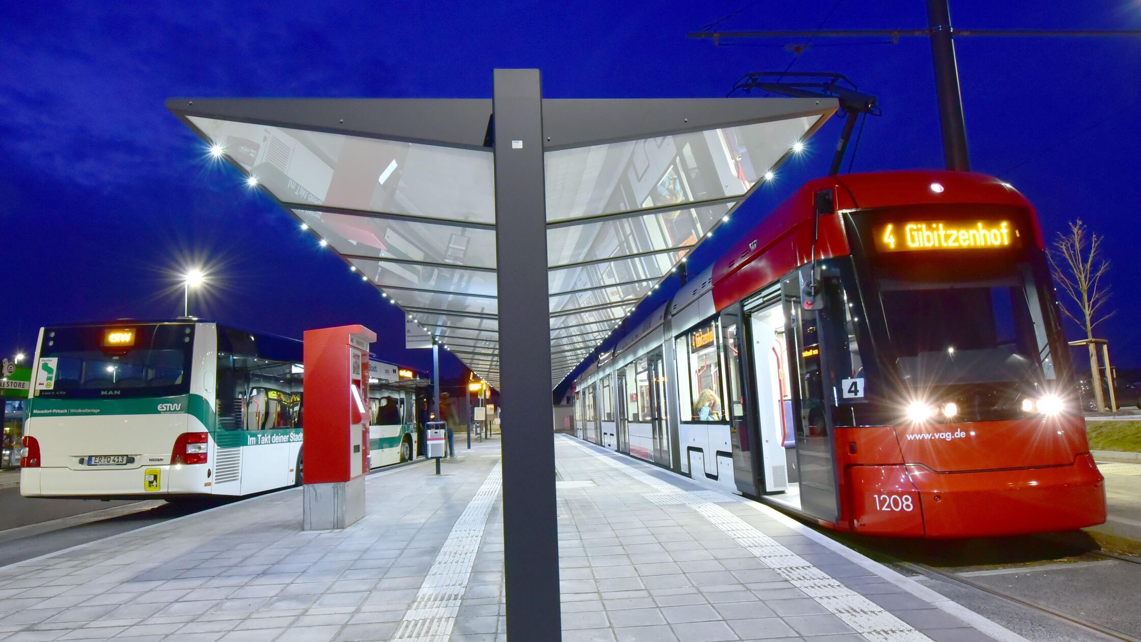 MOTIV: Region, Verkehr, ÖPNV, Straßenbahn, Stadtum