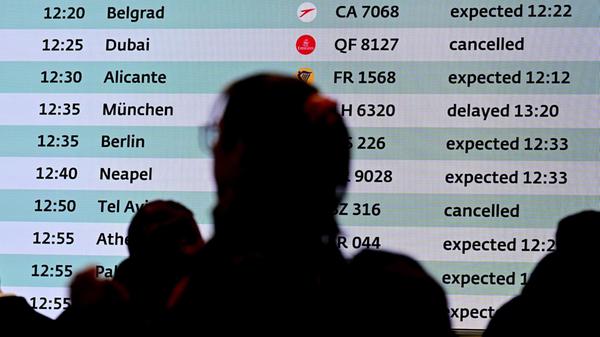 ++ THEMENBILD ++ FLUGAUSFÄLLE IN WIEN