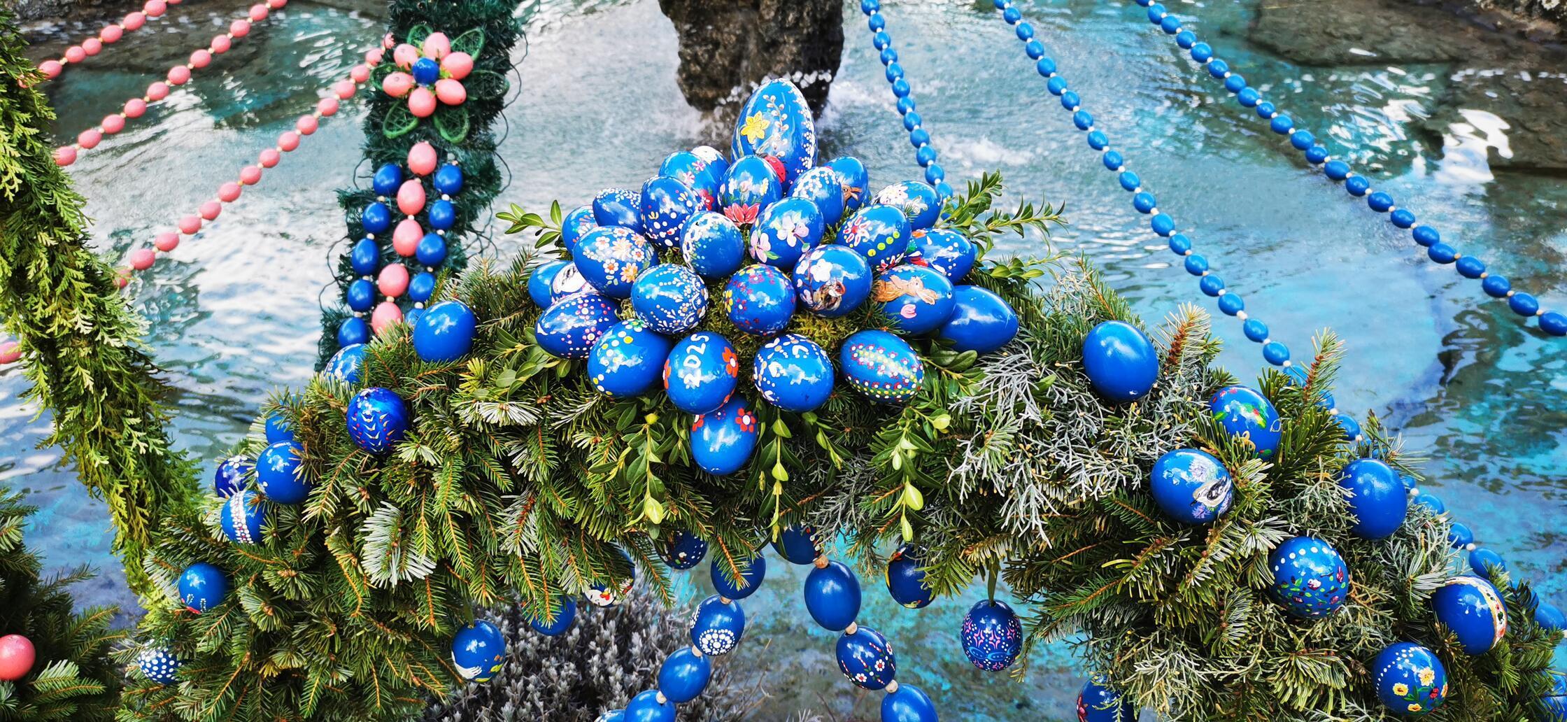 Beim Besuch des Osterbrunnens in Bieberbach hat unsere Leserin Andrea Weidner dieses Foto gemacht.