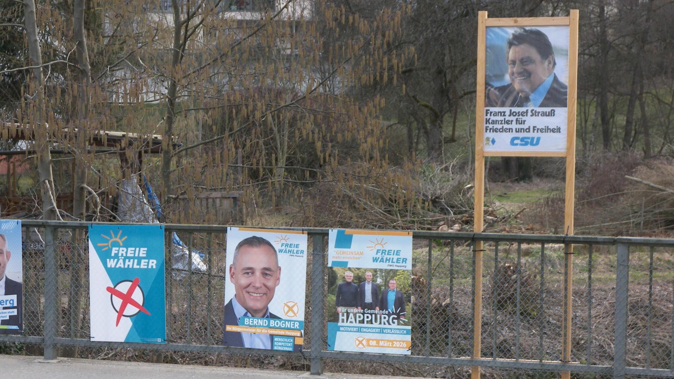 Alte Wahlplakate