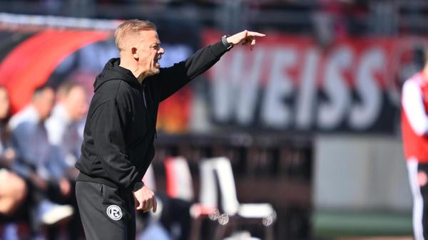 ... an diesem Tag in Mittelfranken traumhaft daherkam, wollte die Mannschaft jedoch nicht wirklich für Frühlingsgefühle bei den FCN-Fans sorgen. Der erste...