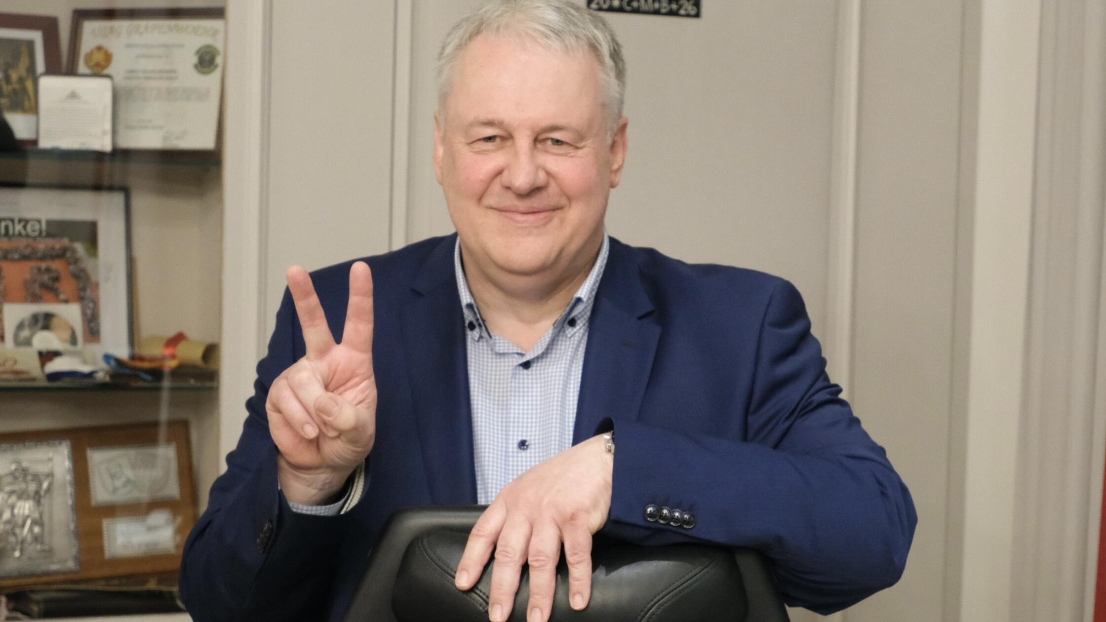 216a153f-cc95-4718-a726-91d209cdd5a4