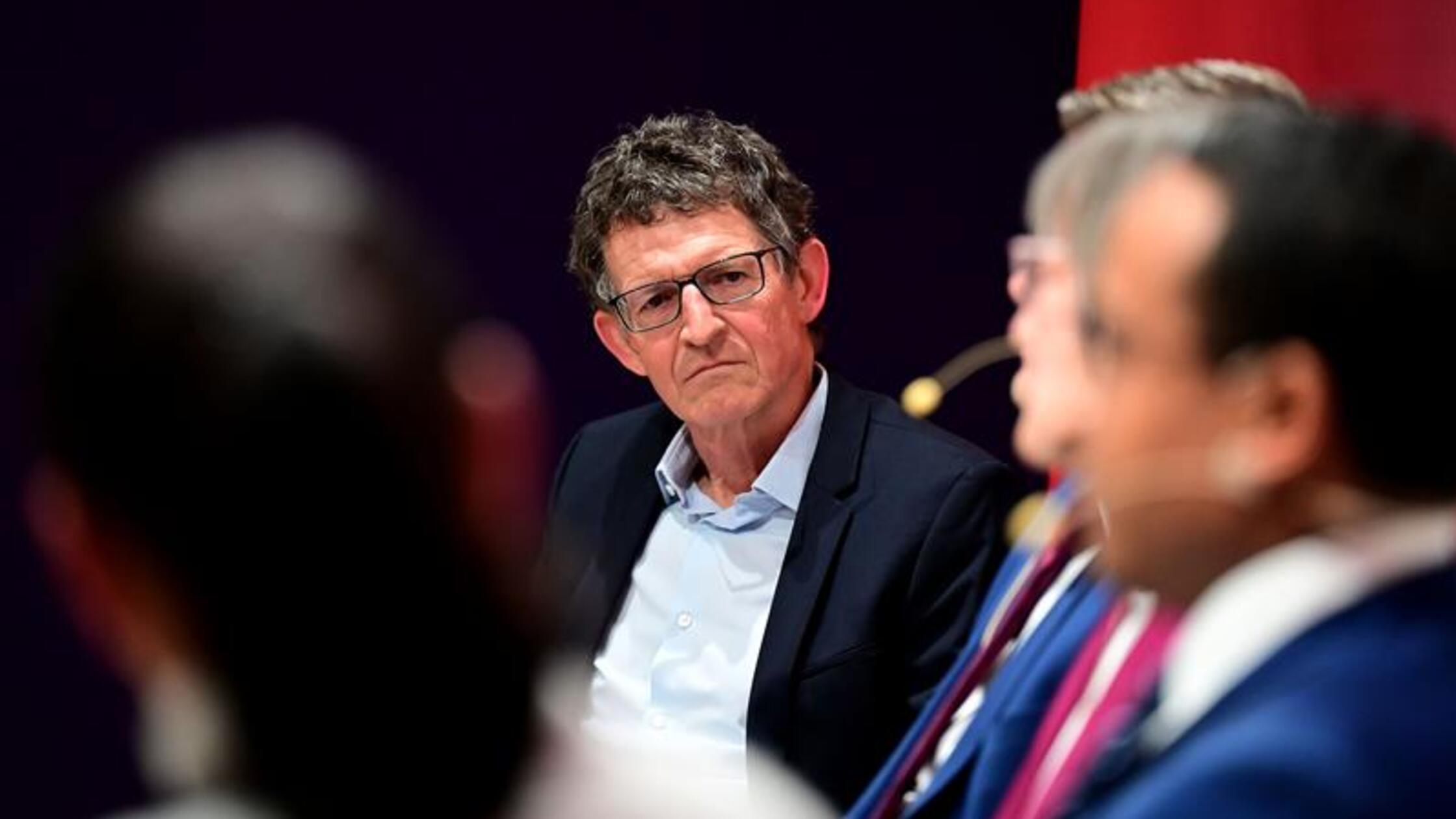 NN_OB_Talk_hjw_110226_031