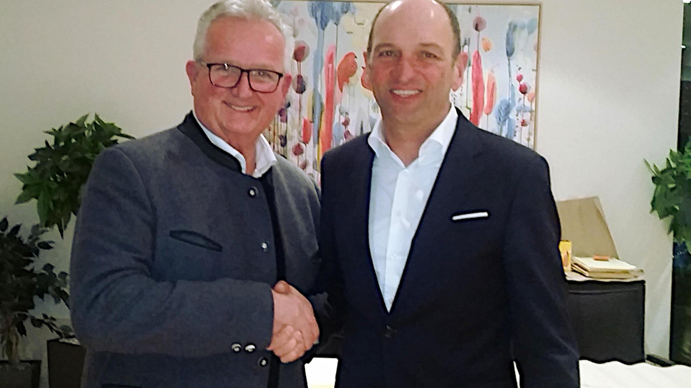 Shakehands ohne Groll: Uttenreuths alter und neuer