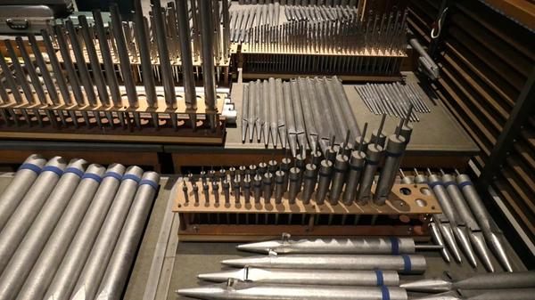 Frühjahrsputz in St. Nikolaus Wendelstein. Generalreinigung - aber nicht jedes Frühjahr.