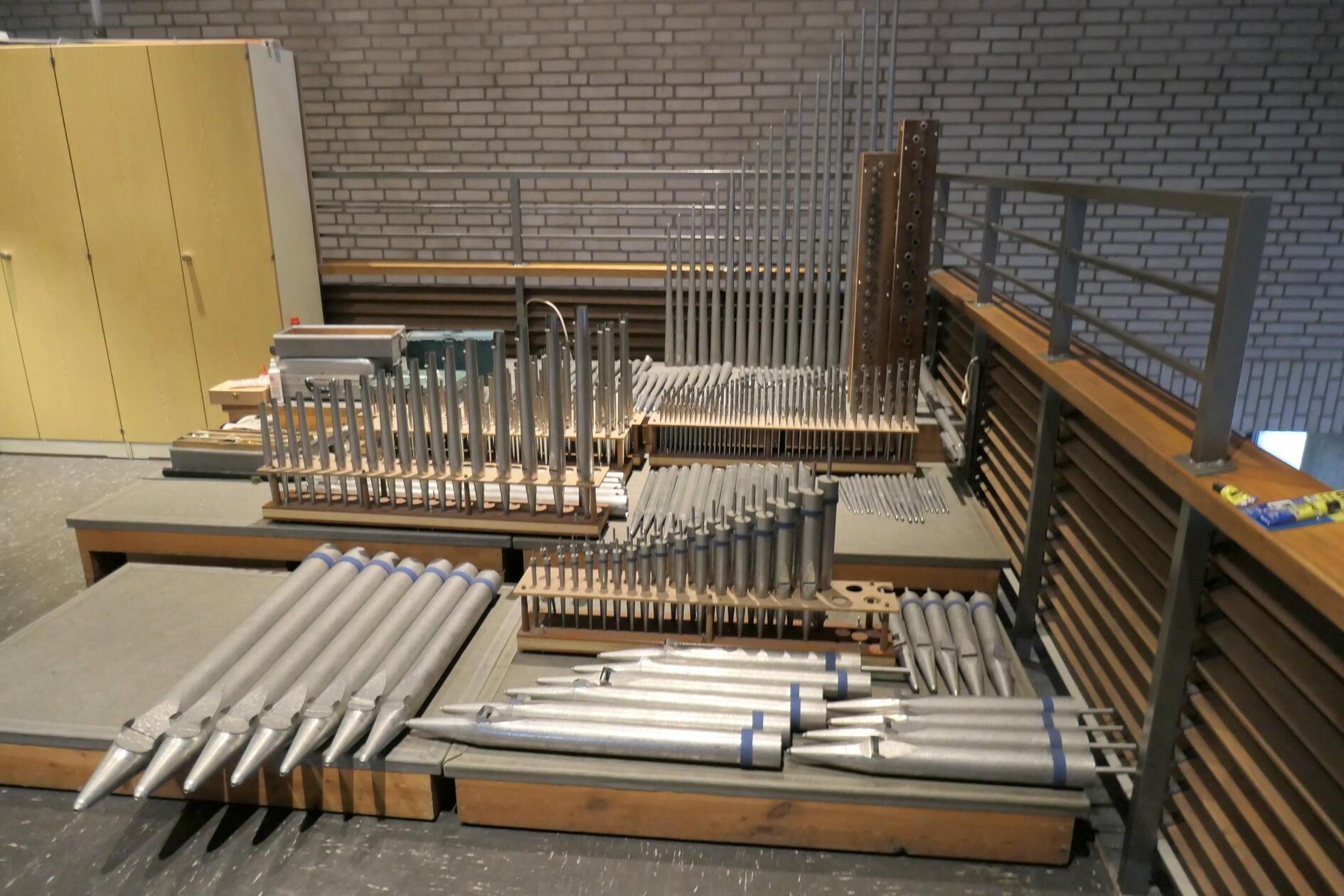 Frühjahrsputz in St. Nikolaus, Wendelstein, aufgenommen vom Organisten.