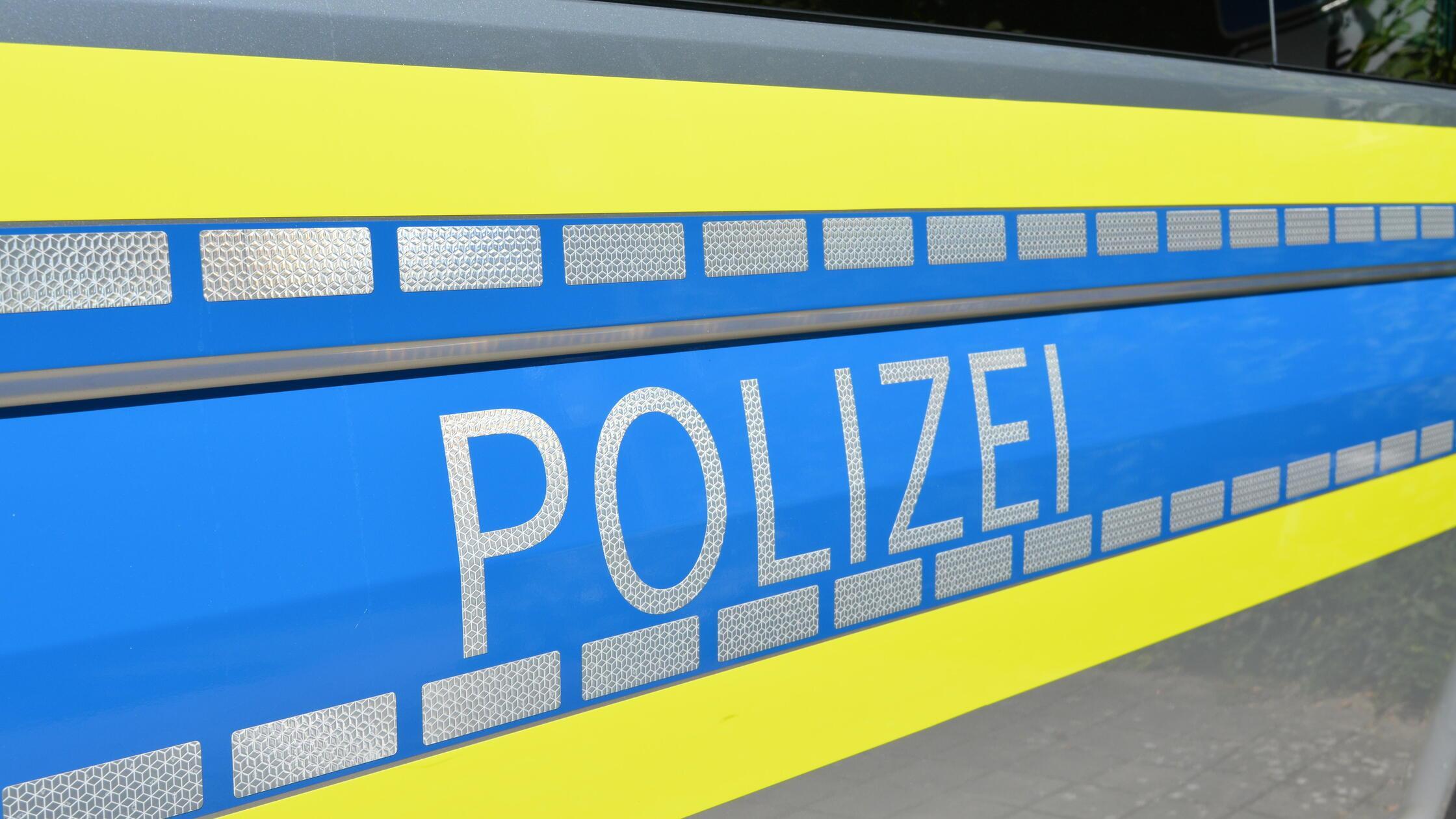 wt-blaulicht-polizei-polizeiauto