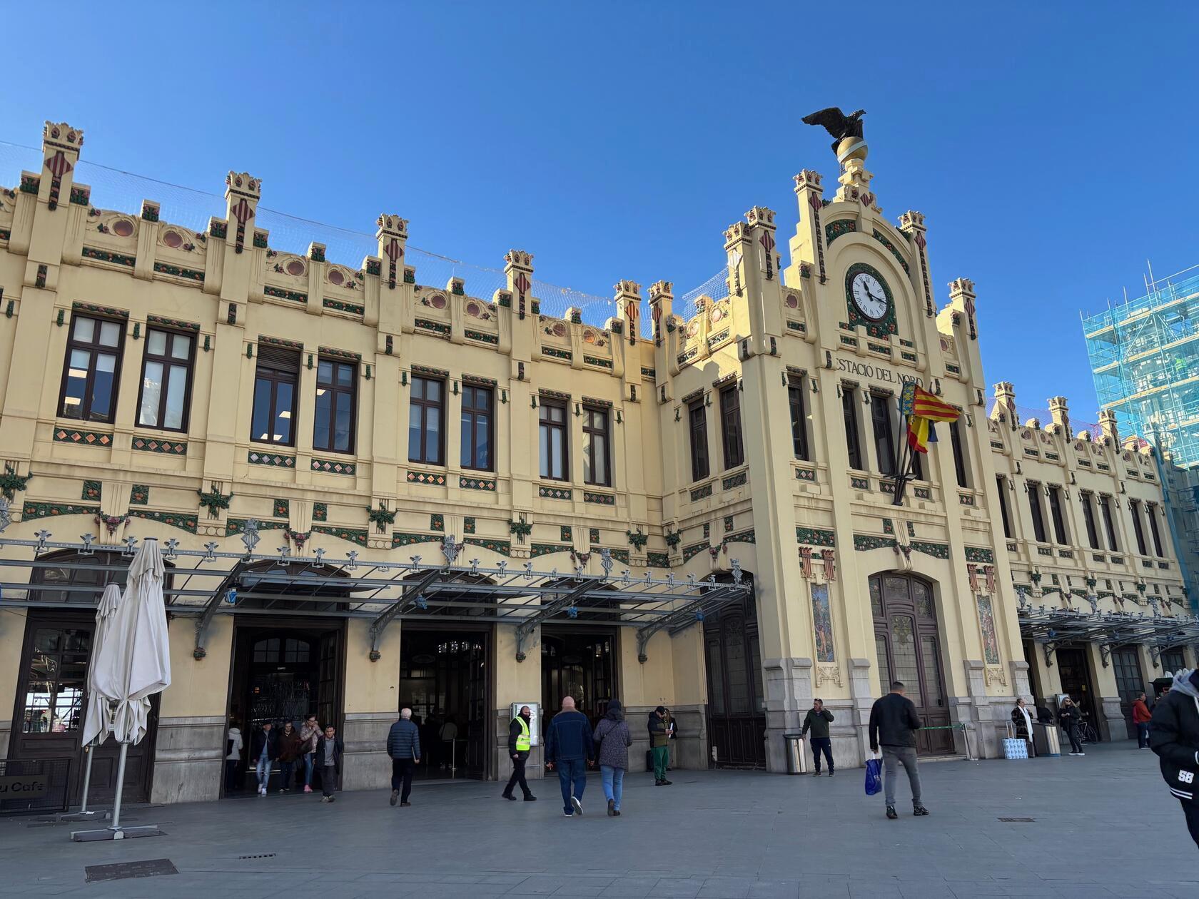 Der Nordbahnhof ist ein Jugendstiljuwel, in den man ruhig einmal gehen sollte.