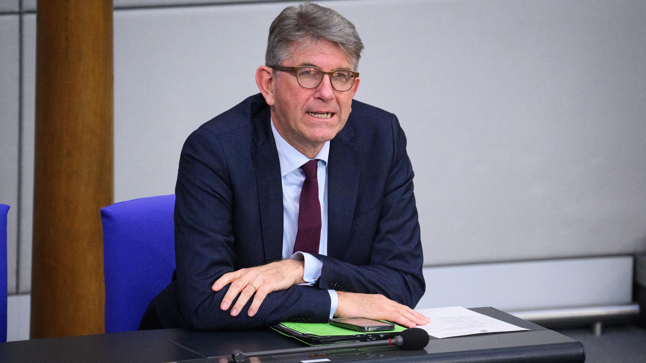 Wolfram Weimer (parteilos), Staatsminister für Kul