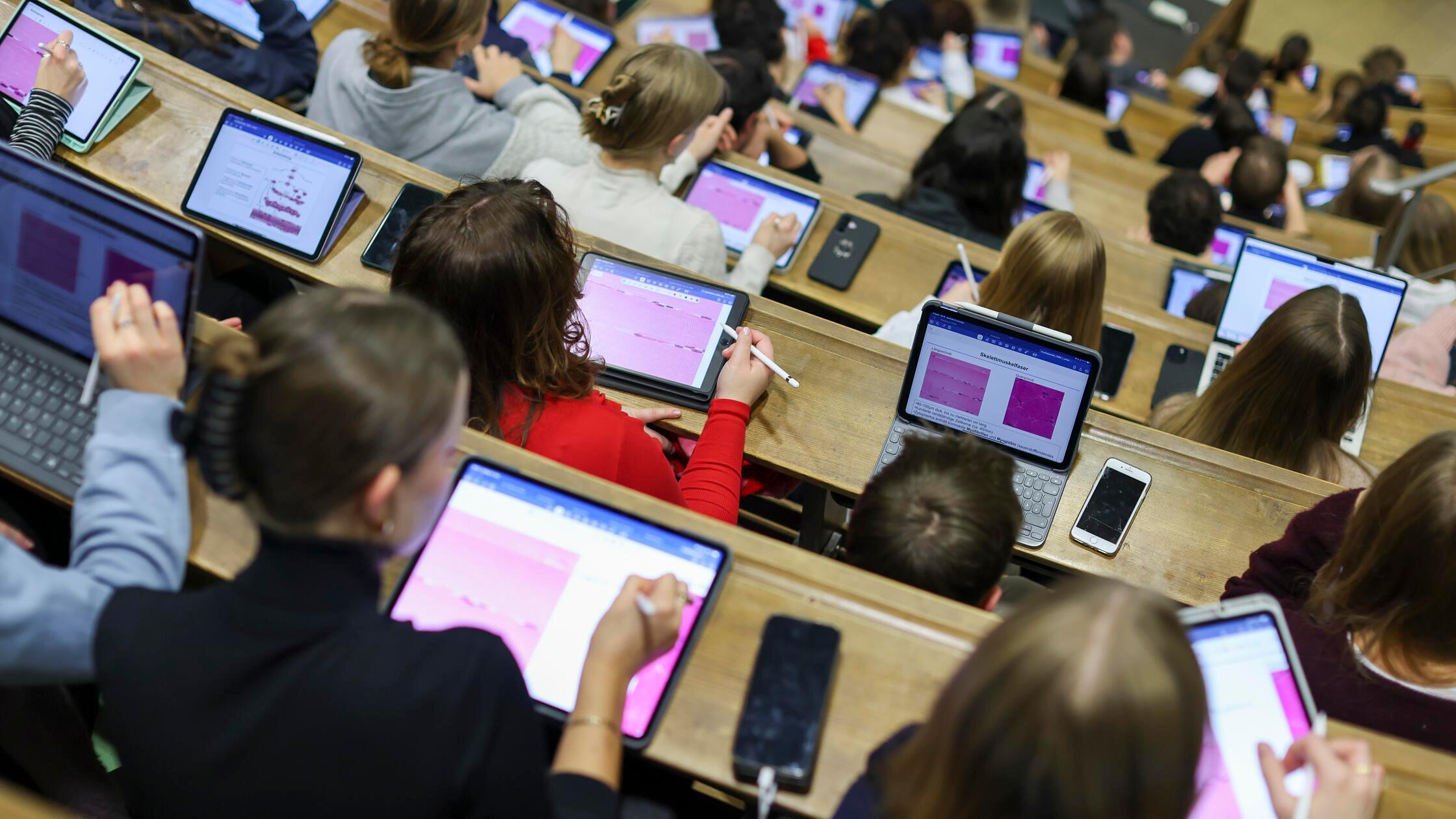 Studierende der Humanmedizin in Leipzig