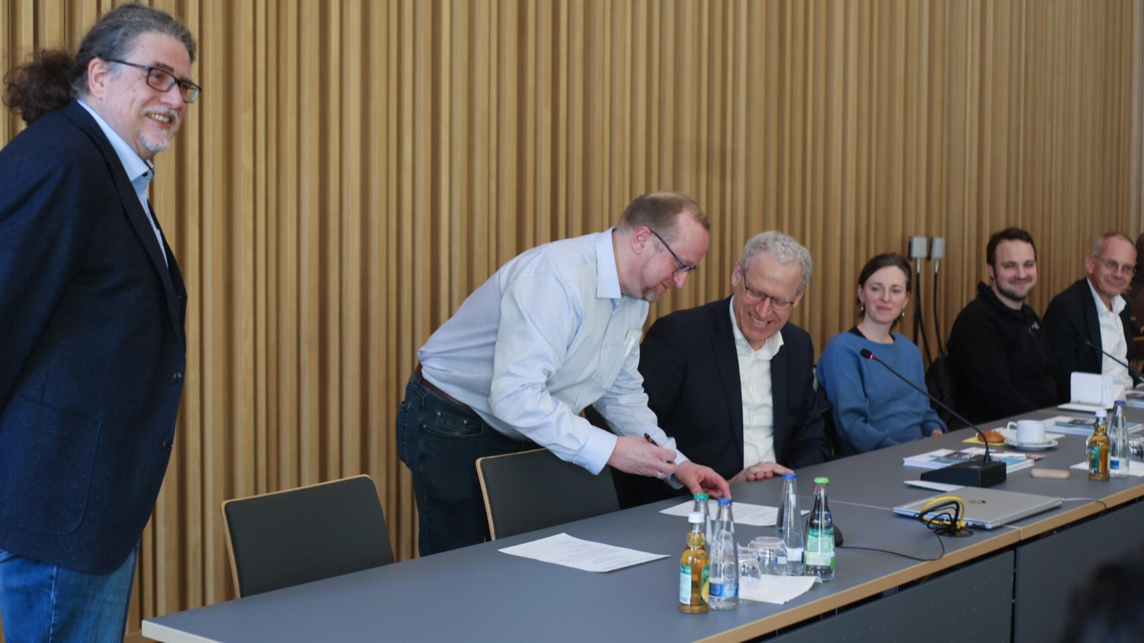 Von links nach rechts: Daniel Burger (Vorsitzender