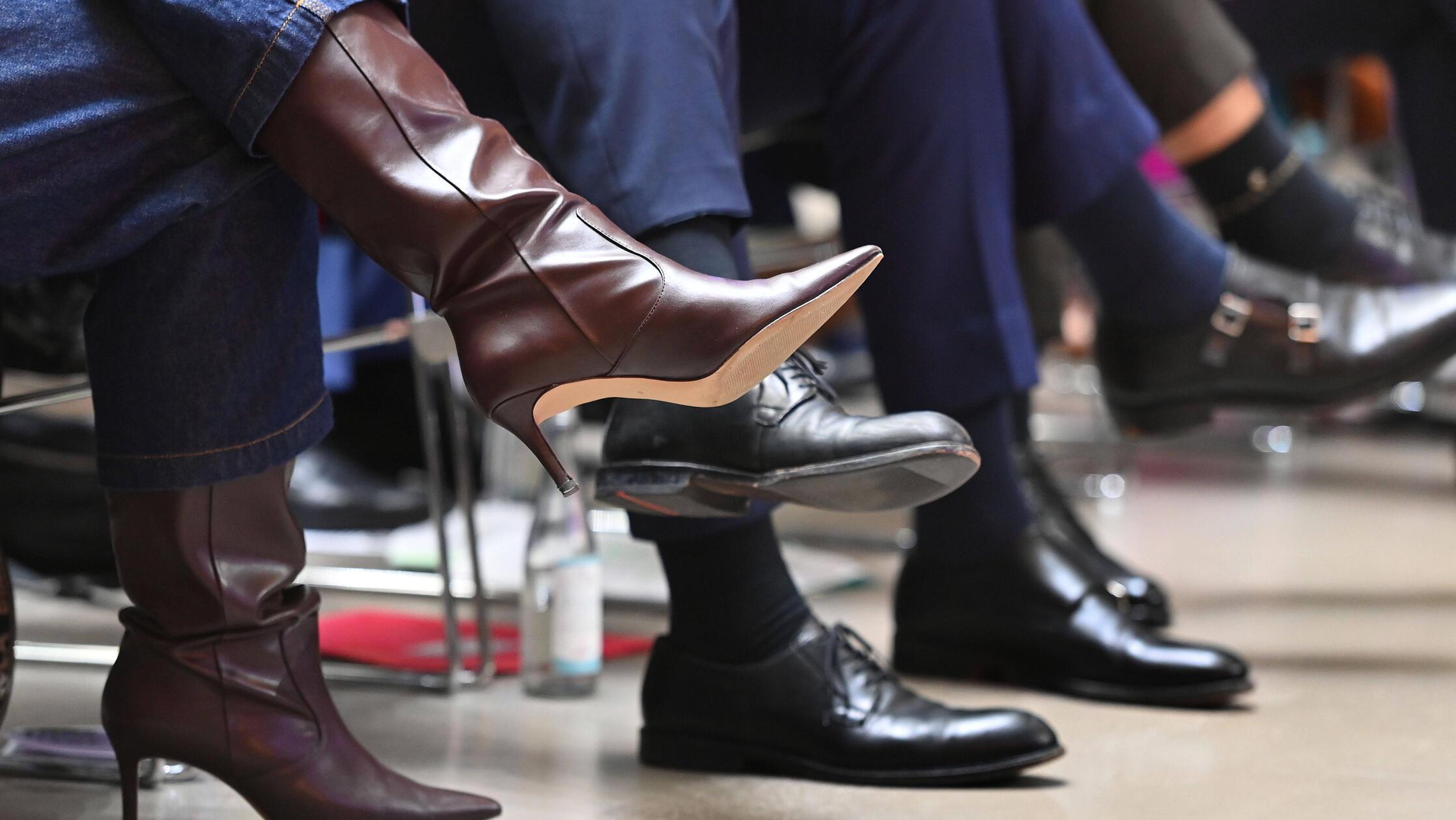 Themenbilld,rRandmotiv: Frauenquote in deutschen V