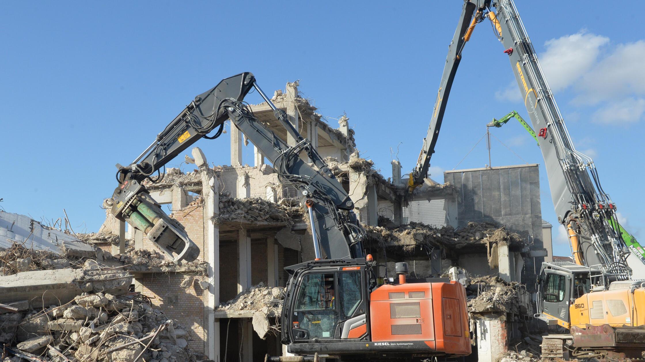 Der Rückbau der ehemaligen Organischen Chemie der 