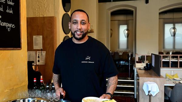 Die Idee: Einmal im Monat gibt es einen Brunch - doch den machen die Zwei "im Sebald-Style", wie Abel Gebredingl erklärt. Heißt: Hier gibt es kein Buffet wie andernorts, anstelle davon gibt es ein Menü für den Tisch.