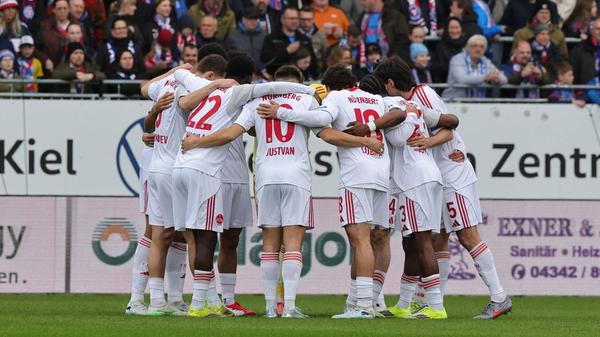 Verlieren verboten: Auf die auswärtsschwachen Nürnberger wartete ein wegweisendes Duell. Es galt, die Talfahrt zu beenden, um nicht tiefer in den Tabellenkeller zu rutschen.